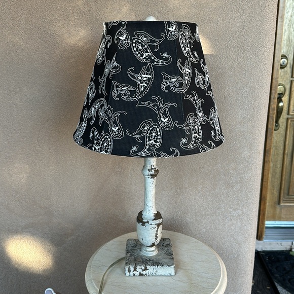 A’Homestead Shoppe, Inc white washed distressed Paisley Striped black white lamp - Picture 4 of 15